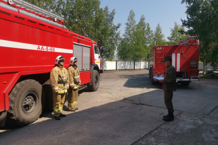 Десантный корабль на воздушной подушке приехал в Сосновый Бор Ленинградской  области для участия в акции 