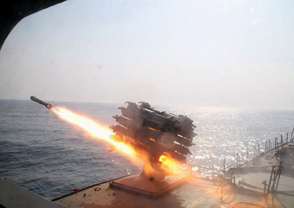 Малый противолодочный корабль ТОФ на Камчатке атаковал противолодочным оружием атомную субмарину условного противника

